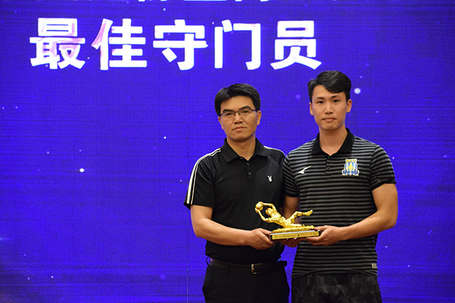 官方：贝林厄姆当选西甲12月最佳 5战造7球