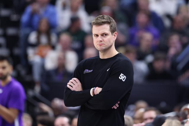 湖人官宣正式签下丁威迪 后者为科比少拿400万